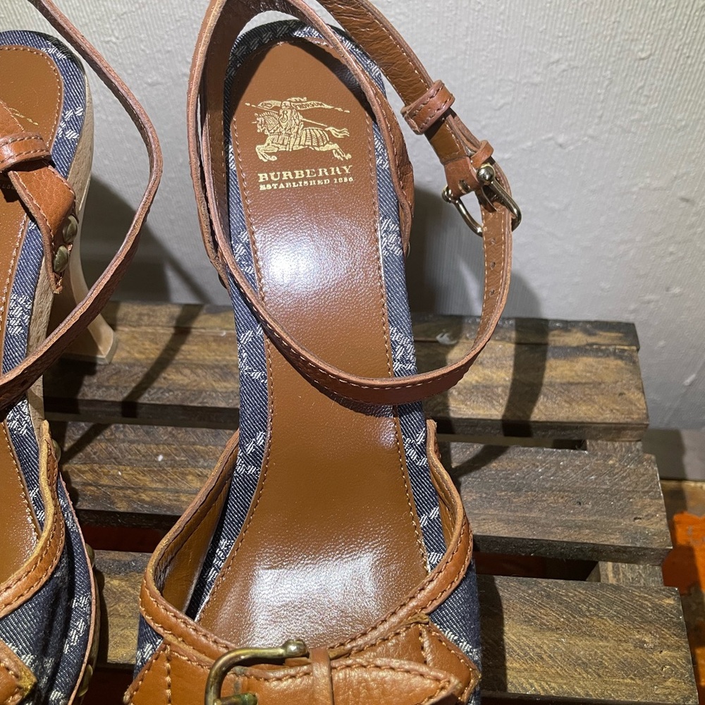 Burberry Wooden Platform Open Toe Heel Ankle Strap Sze 41 (US 10) Make An Offer! - Picture 9 of 10